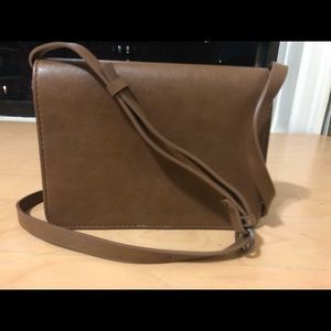 New Oak and Fort Satchel.